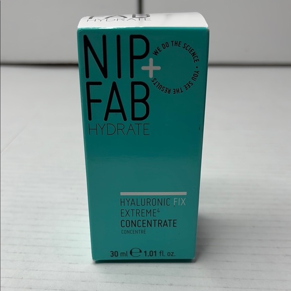 NIP+FAB Hyaluronic Fix Extreme4 Concentrate Face Treatments - Picture 2 of 7